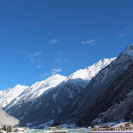 Bergland Design- Und Wellnesshotel 5* Sölden