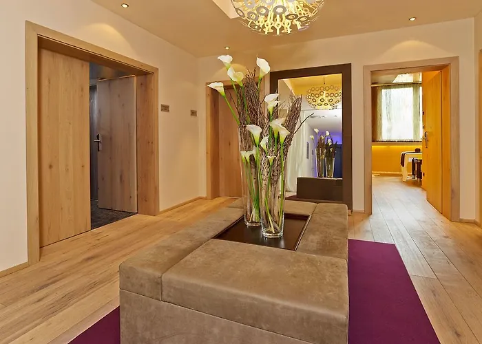 Bergland Design- Und Wellnesshotel Solden