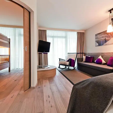 Bergland Design- Und Wellnesshotel ホテル
