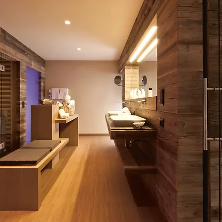 ホテル Bergland Design- Und Wellnesshotel ゼルデン