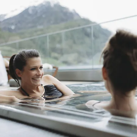 Ξενοδοχείο Bergland Design- Und Wellnesshotel Ζόλντεν