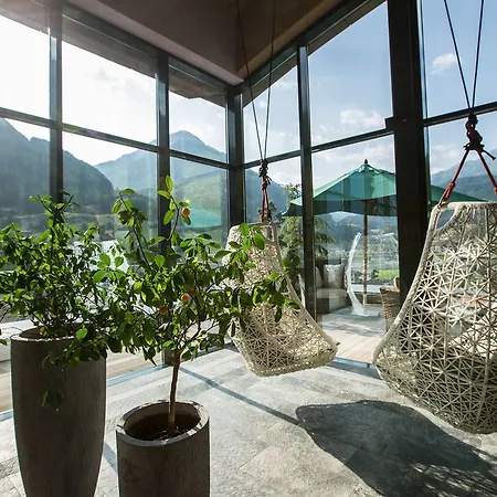ホテル Bergland Design- Und Wellnesshotel ゼルデン