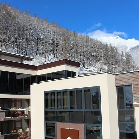 Bergland Design- Und Wellnesshotel 5*