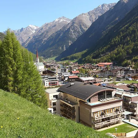 Bergland Design- Und Wellnesshotel 5*