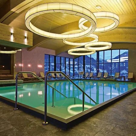 Bergland Design- Und Wellnesshotel Ζόλντεν