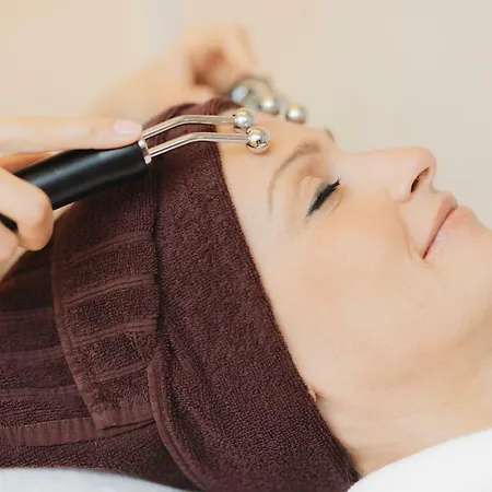 Bergland Design- Und Wellnesshotel Зельден