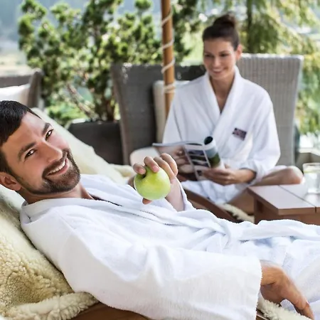 Bergland Design- Und Wellnesshotel Готель Зельден