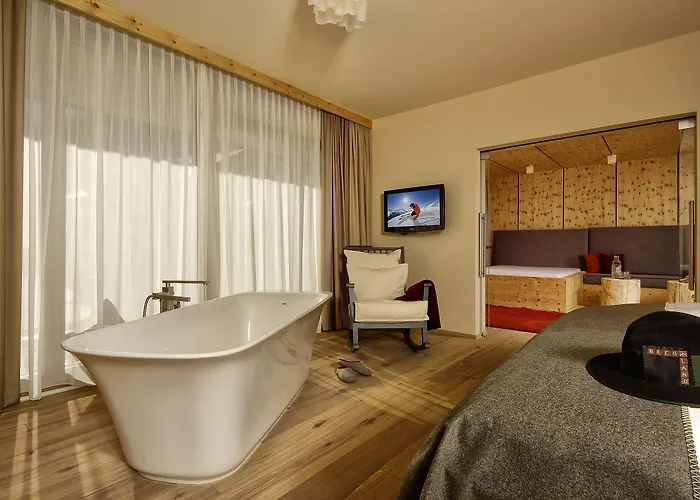 Bergland Design- Und Wellnesshotel 5* Sölden