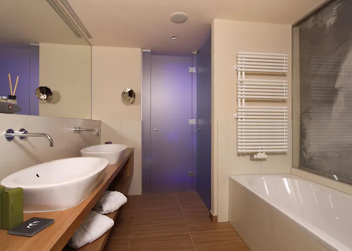 Отель Bergland Design- Und Wellnesshotel 5*