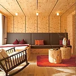 Отель Bergland Design- Und Wellnesshotel Зёльден