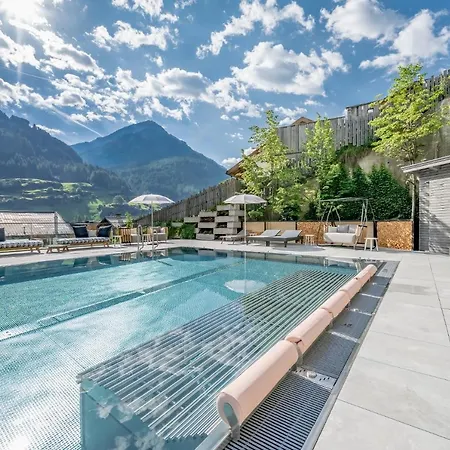 Bergland Design- Und Wellnesshotel 호텔